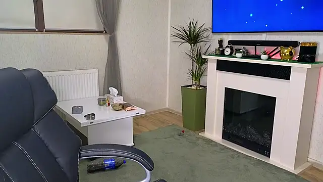 Snapshot of JamieNoxus chatting on January 9, 6:49 am JamieNoxus online show from January 9, 6:49 am