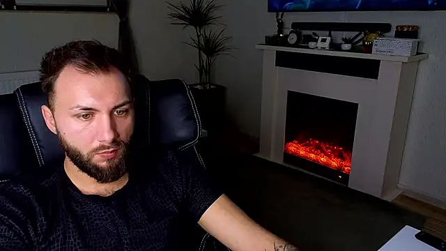 Snapshot of JamieNoxus chatting on February 3, 6:40 am JamieNoxus online show from February 3, 6:40 am