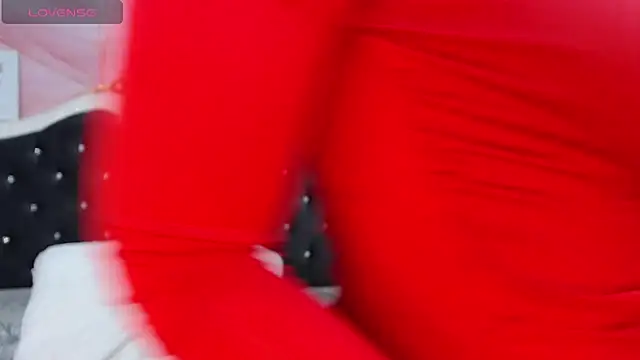 LindaBird online show from October 10, 7:57 pm