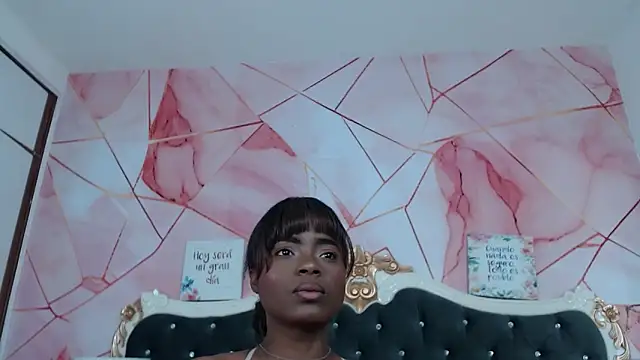 LindaBird online show from November 2, 1:24 pm