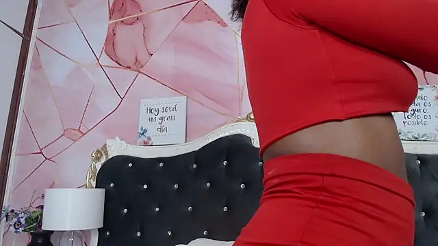 LindaBird online show from November 24, 8:52 pm