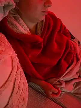 Snapshot of Princessemisse chatting on October 6, 7:44 pm Princessemisse online show from October 6, 7:44 pm