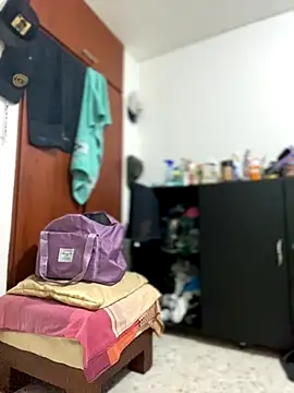 Carola-Ross online show from November 14, 5:33 pm