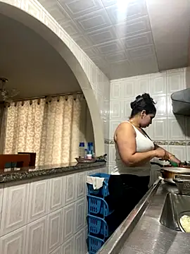 Carola-Ross online show from November 18, 5:39 pm