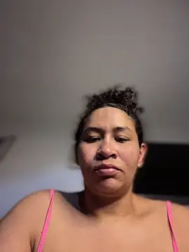 Carola-Ross online show from July 4, 12:00 pm
