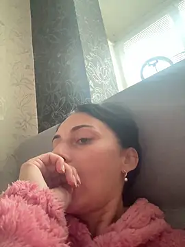 Snapshot of Miroslava1247 chatting on October 26, 10:10 am Miroslava1247 online show from October 26, 10:10 am