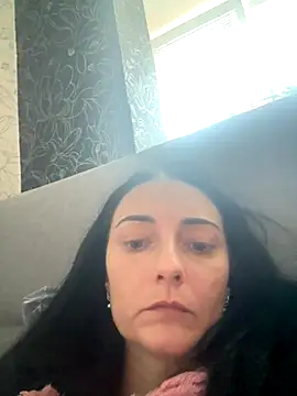 Snapshot of Miroslava1247 chatting on November 25, 8:36 am Miroslava1247 online show from November 25, 8:36 am