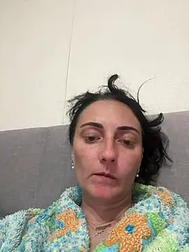Snapshot of Miroslava1247 chatting on May 17, 7:21 pm Miroslava1247 online show from May 17, 7:21 pm