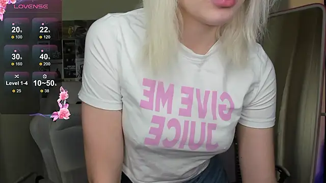 EvelinaLuu online show from February 26, 12:04 pm