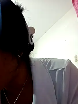 Snapshot of anahi_evans19 chatting on November 7, 9:59 pm anahi evans19 online show from November 7, 9:59 pm