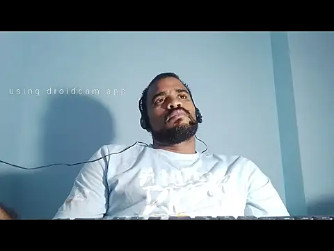 Snapshot of YOX22 chatting on March 2, 5:33 am YOX22 online show from March 2, 5:33 am