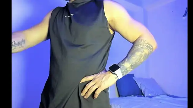 Snapshot of mikeblaree chatting on February 14, 7:54 pm mikeblaree online show from February 14, 7:54 pm