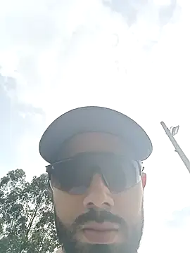 Snapshot of mikeblaree chatting on March 1, 8:31 pm mikeblaree online show from March 1, 8:31 pm