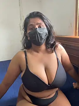 Snapshot of xxxsrilankagirl chatting on June 28, 8:09 am xxxsrilankagirl online show from June 28, 8:09 am