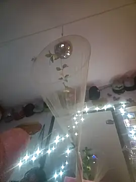 Snapshot of ShysluutGia chatting on September 27, 9:31 pm ShysluutGia online show from September 27, 9:31 pm