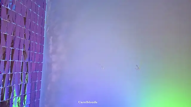 Snapshot of Carolblonde chatting on November 28, 1:52 am Carolblonde online show from November 28, 1:52 am