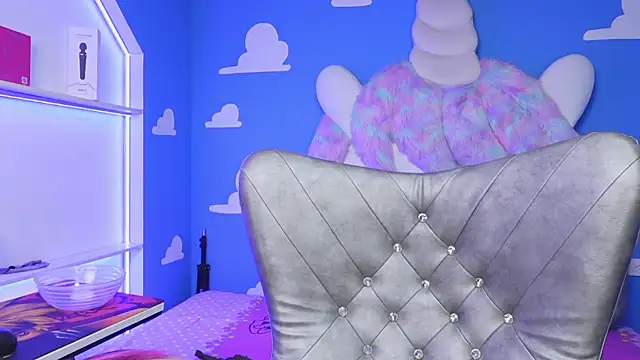 miss   angel online show from October 22, 6:07 pm