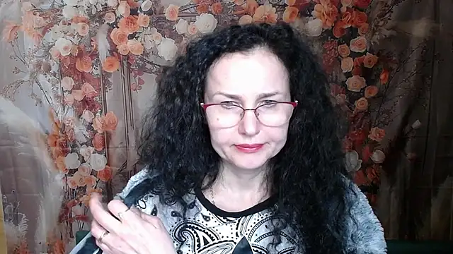 Miroslava Happi online show from April 9, 6:02 am