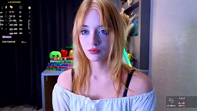 Hisoka akerley online show from September 18, 4:42 pm