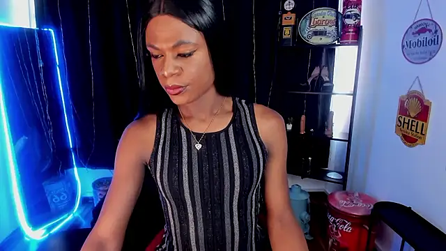 anuvyz miller  online show from February 21, 1:12 pm