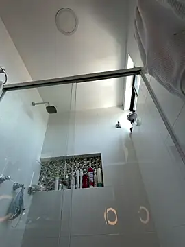 KarolVega- online show from March 16, 4:00 pm