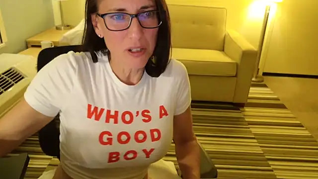 MrsJanetM online show from May 24, 5:45 am