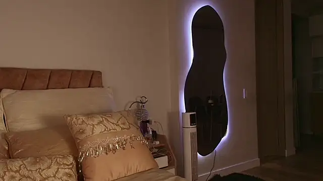 Snapshot of Samantha_blaree_ chatting on December 23, 1:14 am Samantha blaree online show from December 23, 1:14 am