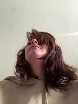 Snapshot of O_UBIGMAD chatting on February 17, 9:30 pm O UBIGMAD online show from February 17, 9:30 pm