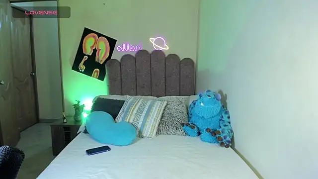 Maryybellax online show from March 8, 2:01 am