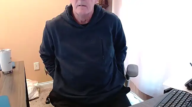 Snapshot of olderandwiser2 chatting on February 25, 5:04 pm olderandwiser2 online show from February 25, 5:04 pm