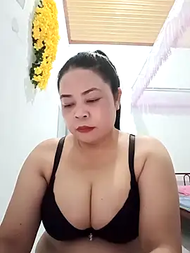 Snapshot of Baby-bigtits2024 chatting on February 8, 12:50 pm Baby-bigtits2024 online show from February 8, 12:50 pm