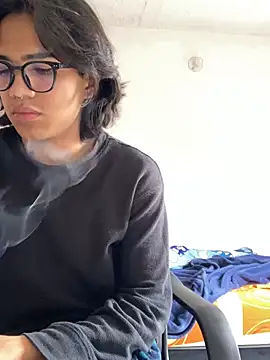 Snapshot of shadowsofgarden chatting on March 2, 6:08 pm shadowsofgarden online show from March 2, 6:08 pm