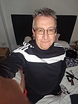 mann4u147 online show from March 17, 6:11 pm