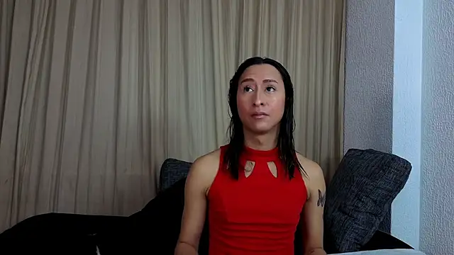 Georgina Palacios  online show from July 31, 10:20 pm