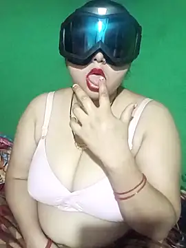 Snapshot of seetatiwari chatting on February 8, 4:47 pm seetatiwari online show from February 8, 4:47 pm