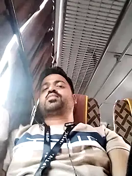 Snapshot of Vij717 chatting on February 20, 12:25 pm Vij717 online show from February 20, 12:25 pm