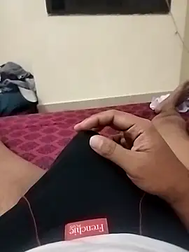 Snapshot of Vij717 chatting on February 27, 6:42 pm Vij717 online show from February 27, 6:42 pm