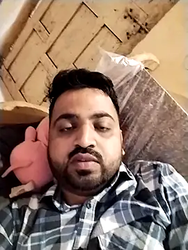 Snapshot of Vij717 chatting on March 8, 4:34 am Vij717 online show from March 8, 4:34 am