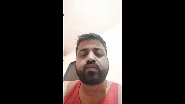 Snapshot of Vij717 chatting on December 15, 9:52 pm Vij717 online show from December 15, 9:52 pm