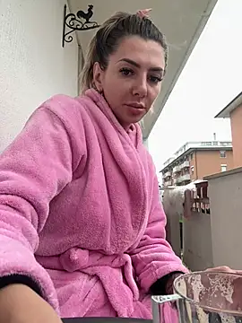 bambidolll online show from February 25, 7:42 am