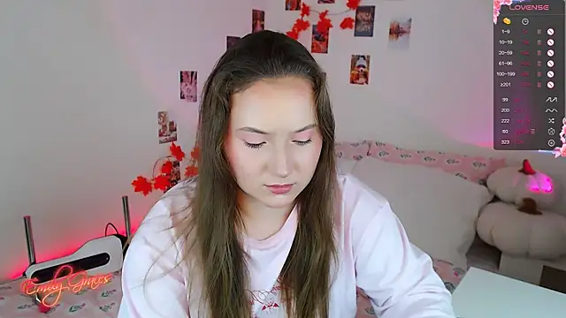 EmilyxxGraces online show from November 22, 1:48 am