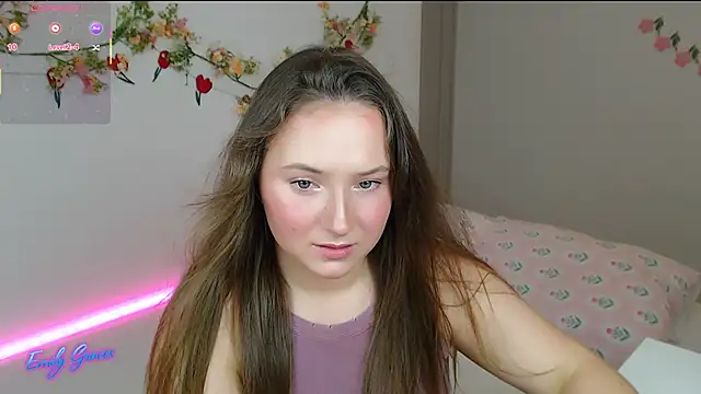 Snapshot of EmilyxxGraces chatting on May 18, 10:59 pm EmilyxxGraces online show from May 18, 10:59 pm