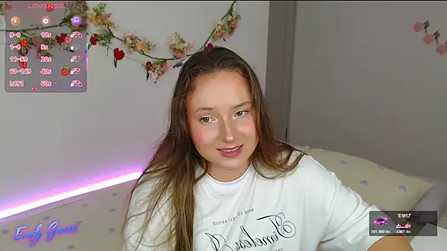 Snapshot of EmilyxxGraces chatting on August 1, 11:58 pm EmilyxxGraces online show from August 1, 11:58 pm