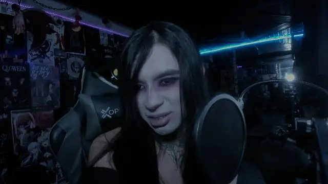 Snapshot of rotten_dreams chatting on February 23, 3:08 pm rotten dreams online show from February 23, 3:08 pm