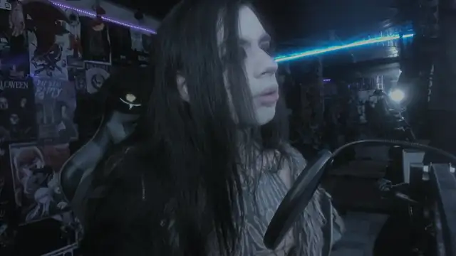 Snapshot of rotten_dreams chatting on March 19, 10:31 pm rotten dreams online show from March 19, 10:31 pm