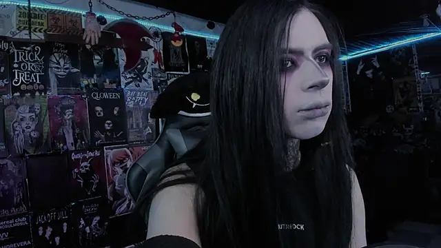 Snapshot of rotten_dreams chatting on September 9, 8:30 pm rotten dreams online show from September 9, 8:30 pm