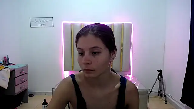 Snapshot of flakita_sexyhot chatting on September 23, 9:56 am flakita sexyhot online show from September 23, 9:56 am