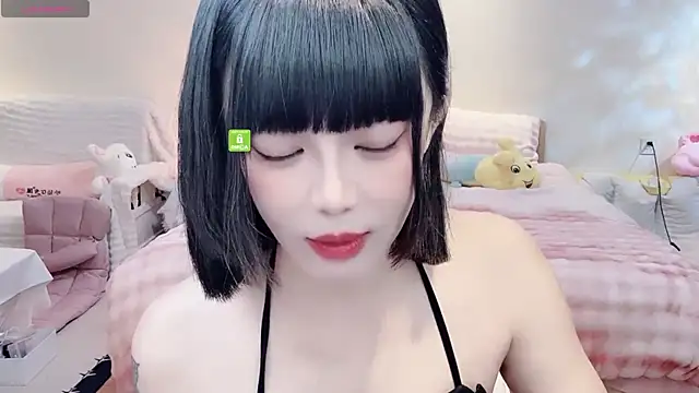 Snapshot of Eudora-0001 chatting on November 21, 11:31 am Eudora-0001 online show from November 21, 11:31 am