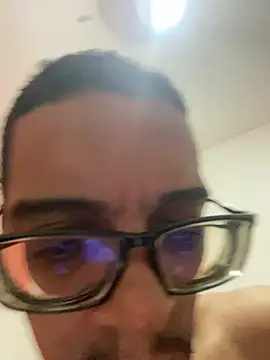 Snapshot of Diegodelicia chatting on July 9, 4:16 am Diegodelicia online show from July 9, 4:16 am