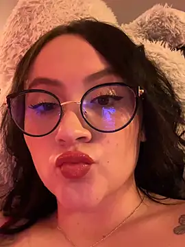 ValentinaOrtiz3 online show from March 18, 10:02 pm